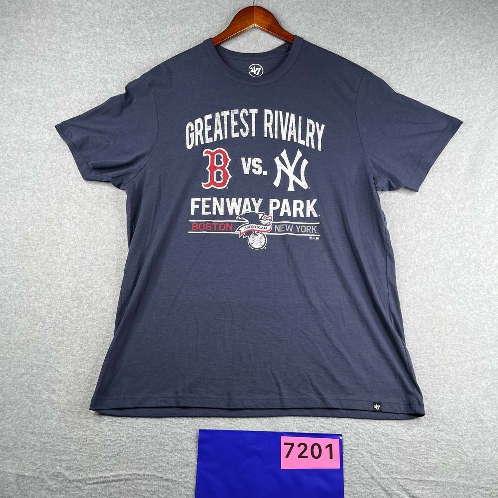 Red Sox Yankees Rivalry Graphic Print T Shirt Navy Blue Mens Size XL